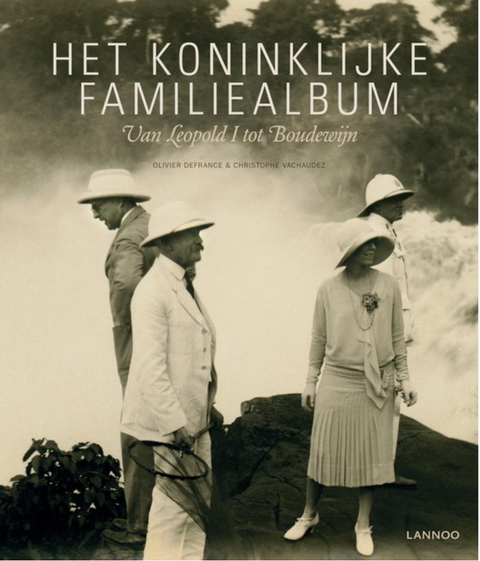 Het koninklijke familiealbum – boekcover – Olivier Defrance – ISBN 9789020932683 – hardcover – goed