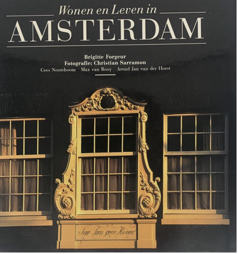 Wonen en leven in Amsterdam – boekcover – Brigitte Forgeur – ISBN 9789062555307 – hardcover – goed