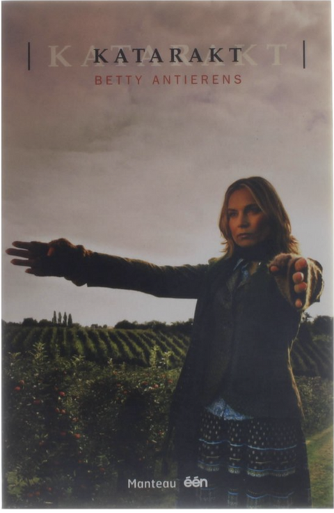 Katarakt – boekcover – Betty Antierens – ISBN 9789022321232 – paperback – als nieuw