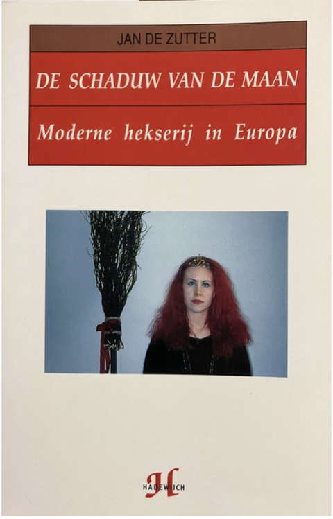De Schaduw Van De Maan
 – boekcover – Jan de Zutter – ISBN 9789052402406 – paperback – goed