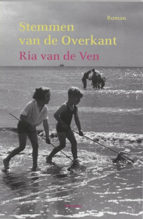 Stemmen aan de overkant – boekcover – Ria van de Ven – ISBN 9789022323670 – paperback – als nieuw